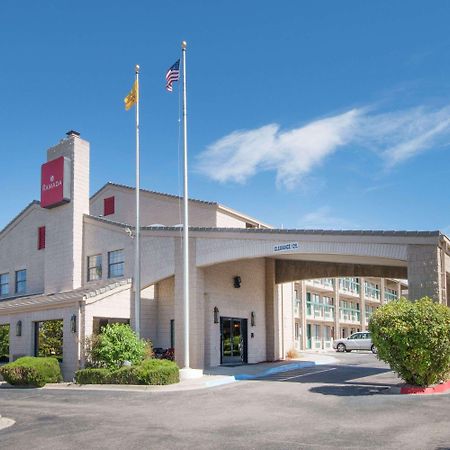 Готель Ramada By Wyndham Albuquerque Airport Екстер'єр фото