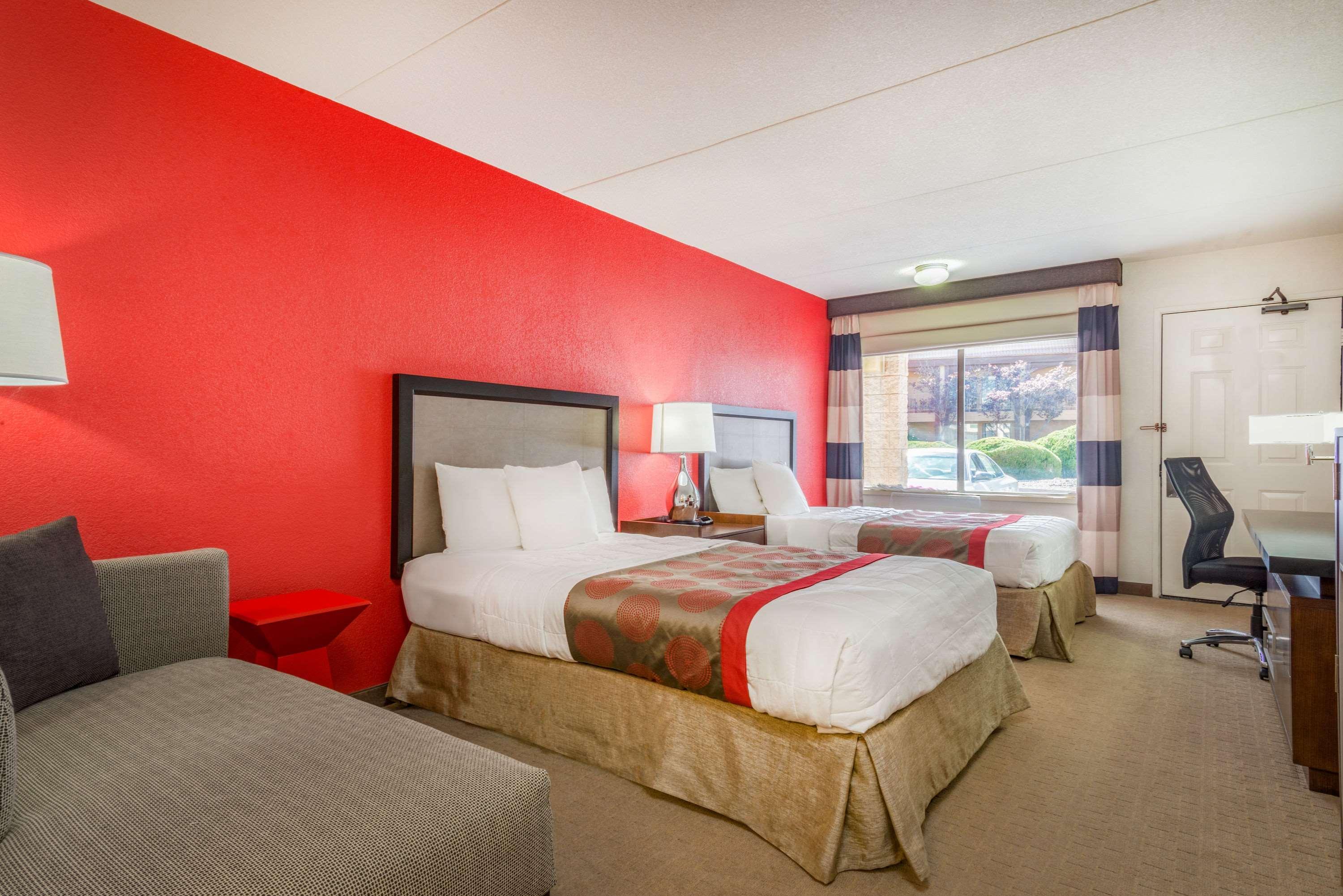 Готель Ramada By Wyndham Albuquerque Airport Екстер'єр фото