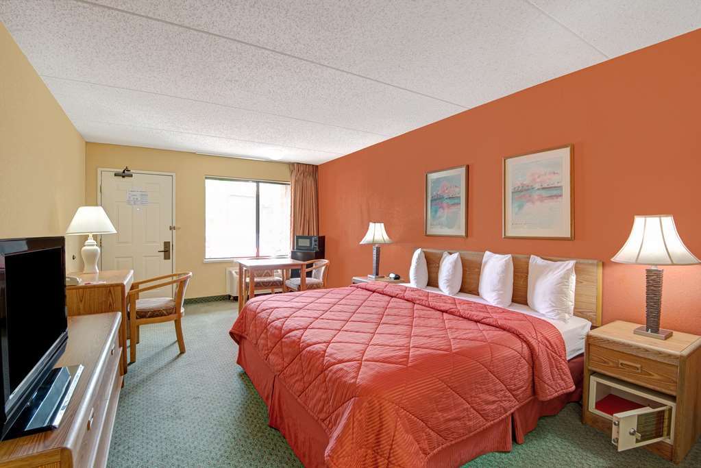 Готель Ramada By Wyndham Albuquerque Airport Номер фото