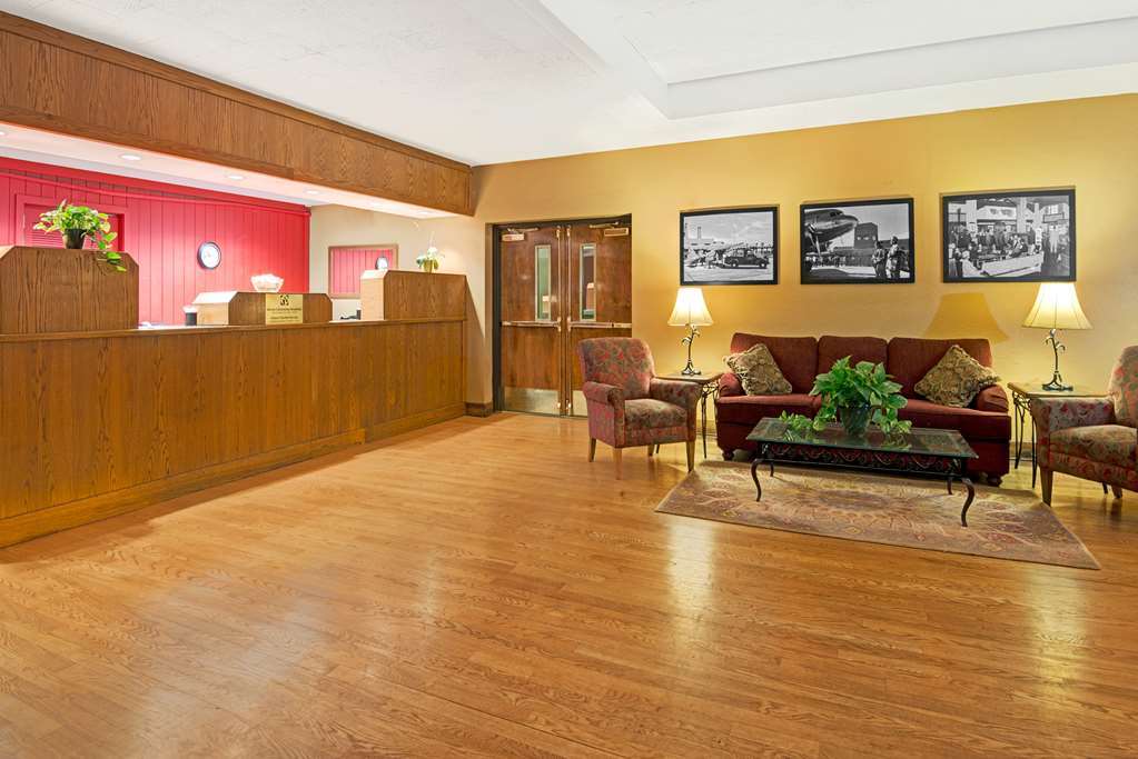 Готель Ramada By Wyndham Albuquerque Airport Інтер'єр фото